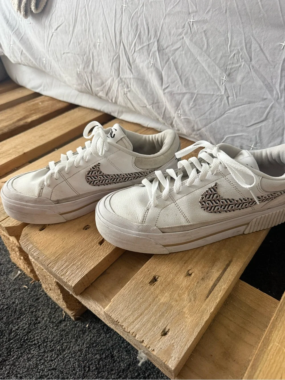 Nike Women’s White Sneakers with Patterned Black Swoosh